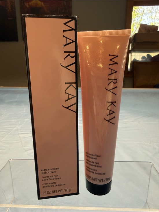 Mary Kay Other - Mary Kay Extra Emollient Night Cream - Light Pink Tube